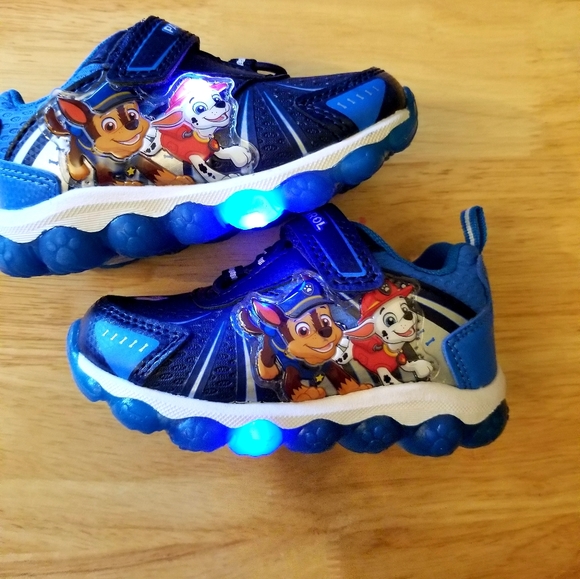 Paw Patrol Light Up Sneakers - Picture 4 of 4